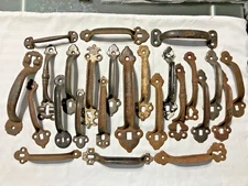 Lot of 25 Antique Vintage Cast Iron & Iron Primitive Barn Door Gate Pull Handles