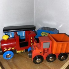 Wooden Railway Magnetic Train Lot of 4 BRIO, Melissa  Doug