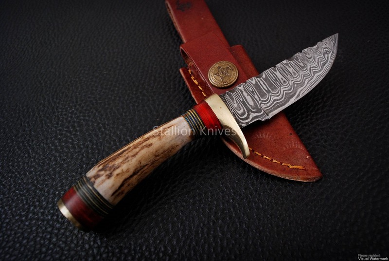 6’’ Handmade Damascus Steel Hunting/Camping Sharp Stag/Antler Knife with Sheath