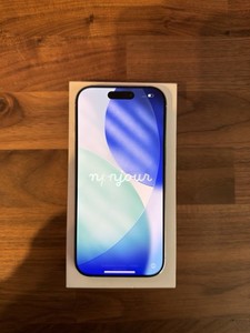 Apple iPhone 16 Pro Weiß 128 GB , Akku 98%
