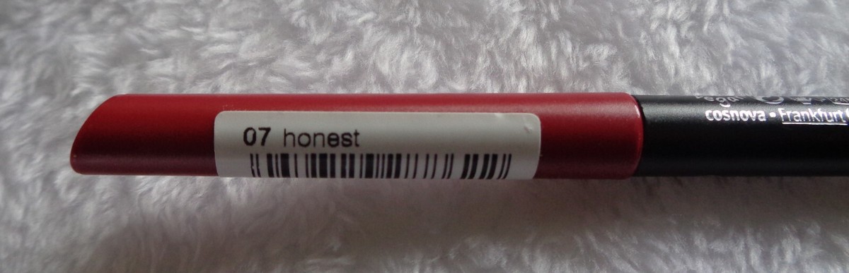 Essence Stay 8H Lippenstift – Waterproof & Langanhaltend – Farbe 07 – Für Geschmeidige, Farbintensive Lippen