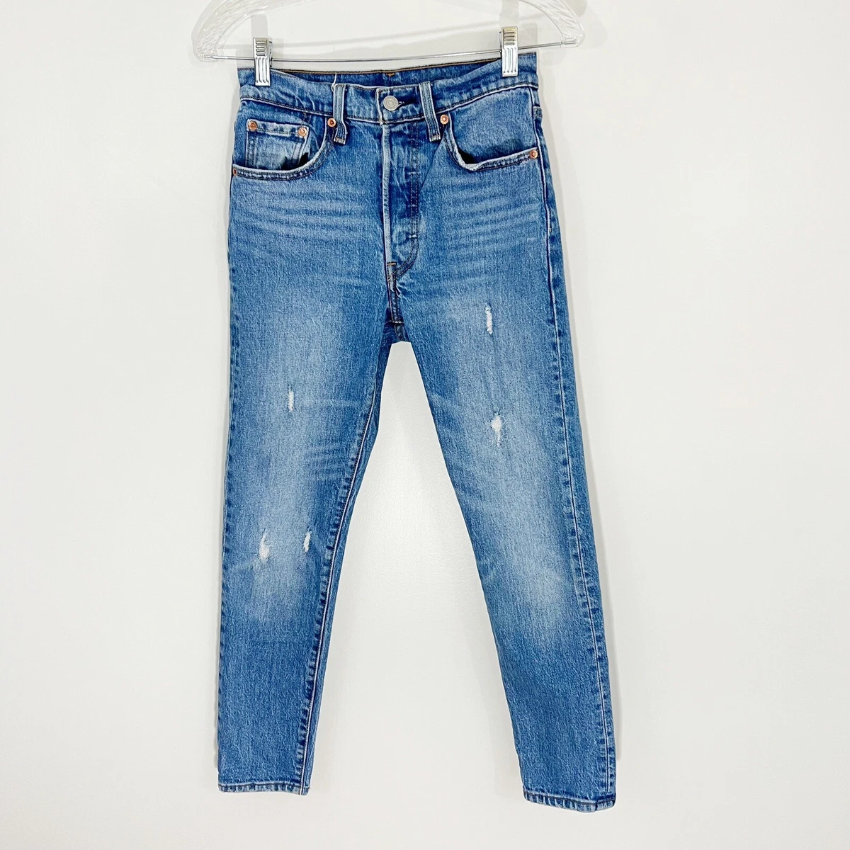 Levis 501 leave sales a trace