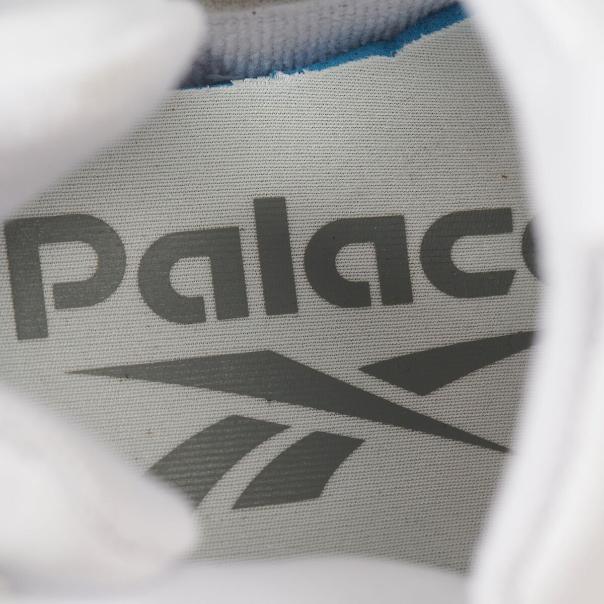Palace Skateboards × Reebok Instapump Fury White Sail Men's Palace Skateboards × Reebok Instapump Fury White Sail Men's