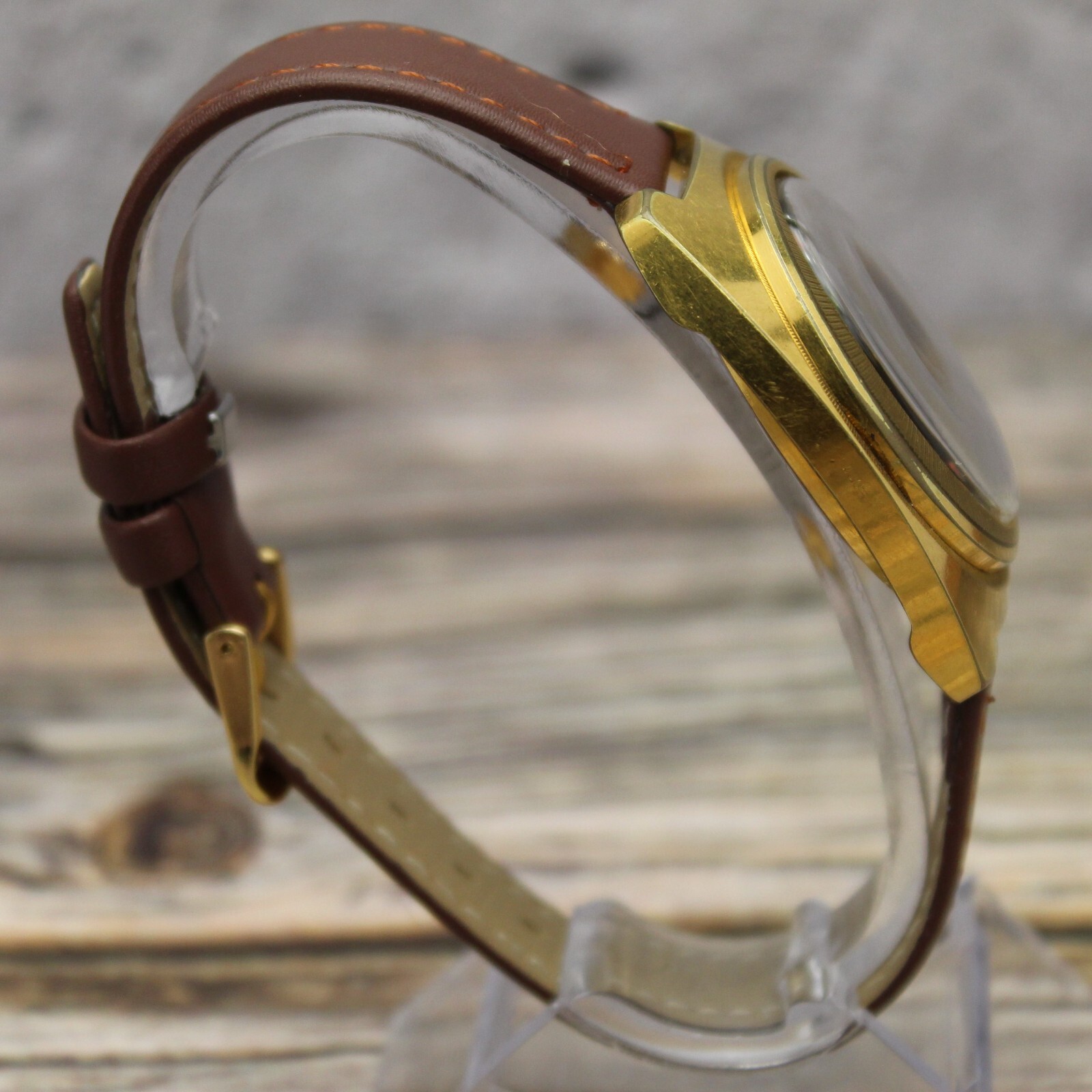 Soviet CHAYKA mens watch USSR Chaika Gilded Sunburst Oval case watch ЧАЙКА⌚