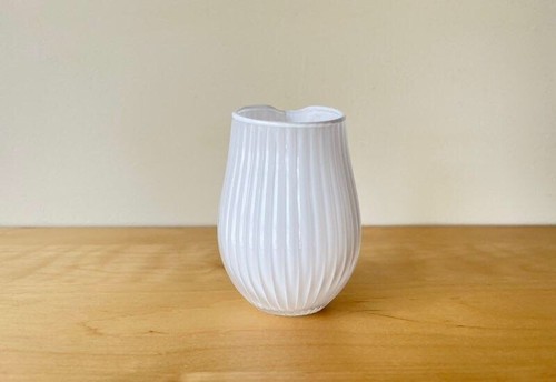 iittala White Glass Creamer by Kati Tuominen-Nittyla Made In Finland 1993 4 5/8” - Picture 4 of 7