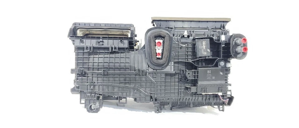 2018 2024 Toyota Camry SE OEM 2.5 Complete Housing AC Evaporator - Image 3 of 4