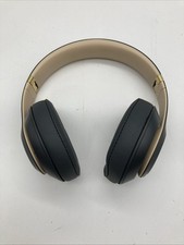 Beats by Dr. Dre Studio3 Over-Ear Wireless Headphones NT