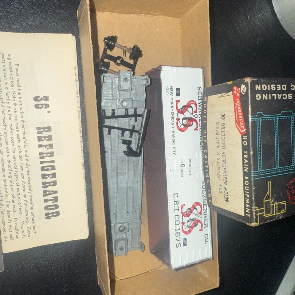 Roundhouse 3121 HO 36' Schwarzschild and Salzberger Billboard Reefer NOS B071 - Image 2 of 4