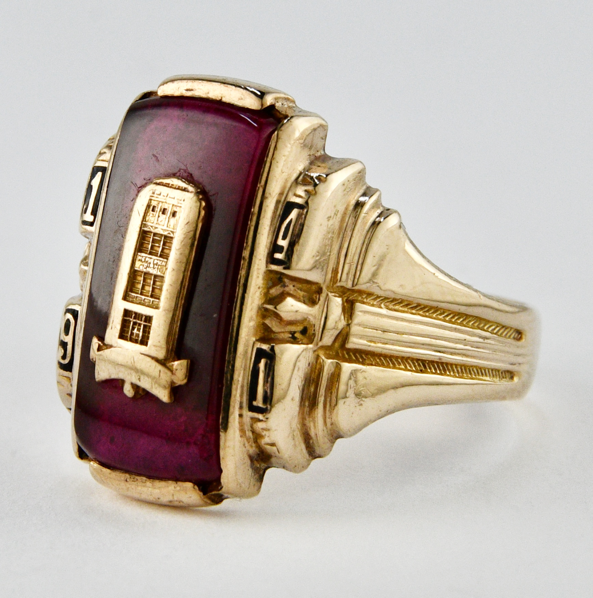 Vintage 1941 10K Yellow Gold Herff Jones Red Stone Class Ring Size