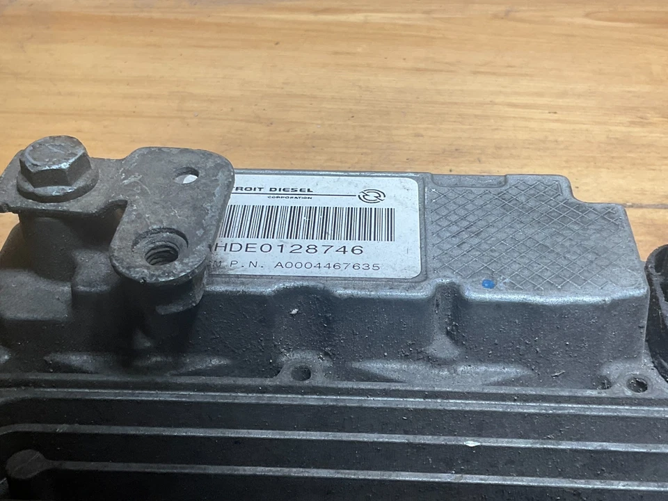 2013 Freightliner Cascadia 125 Engine Computer Module ECM ECU A 000 446 76 35 - Image 2 of 4