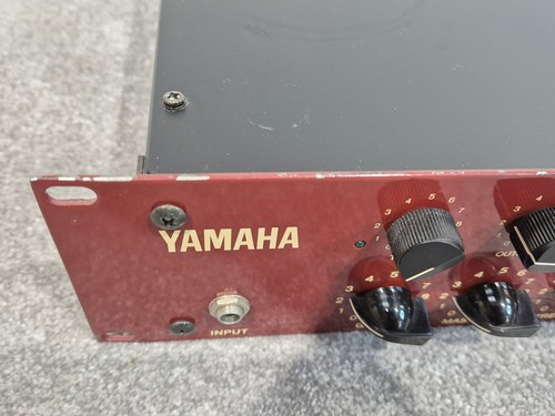 Yamaha DG-1000 - Modello preamplificatore e amplificatore per chitarra - Foto 4 di 13