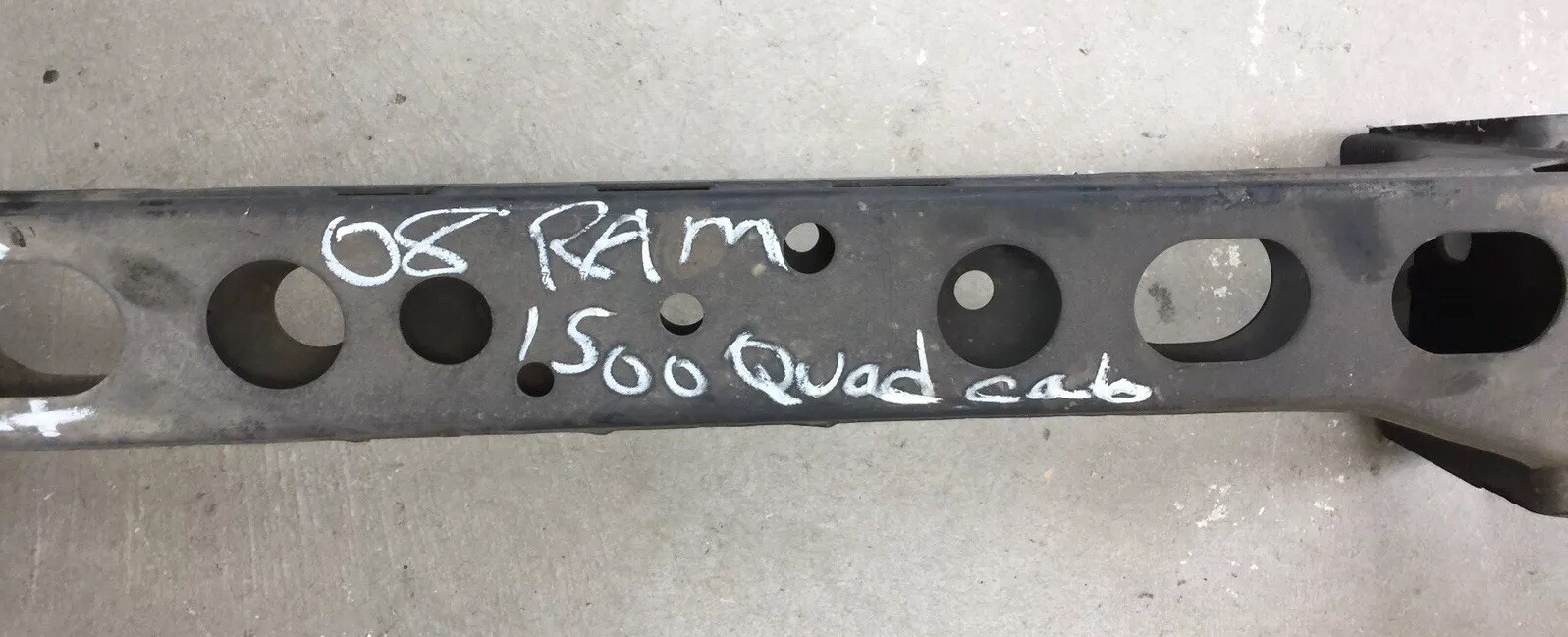 2008 Dodge Ram 1500 4x4 Quad Cab Cab Mount Frame Crossmember Cross Member