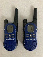 Motorola Walkies Talkie Set of 2 K7GFV700 Tested Working no batteries Included