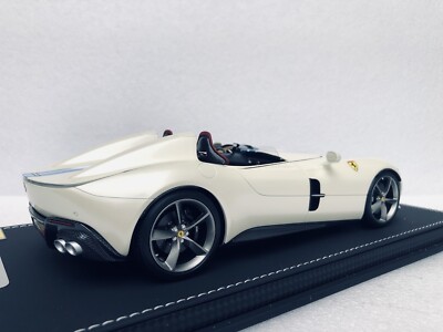 1/18 BBR Ferrari Monza SP2 Italian White/Blue Stripe No. 22