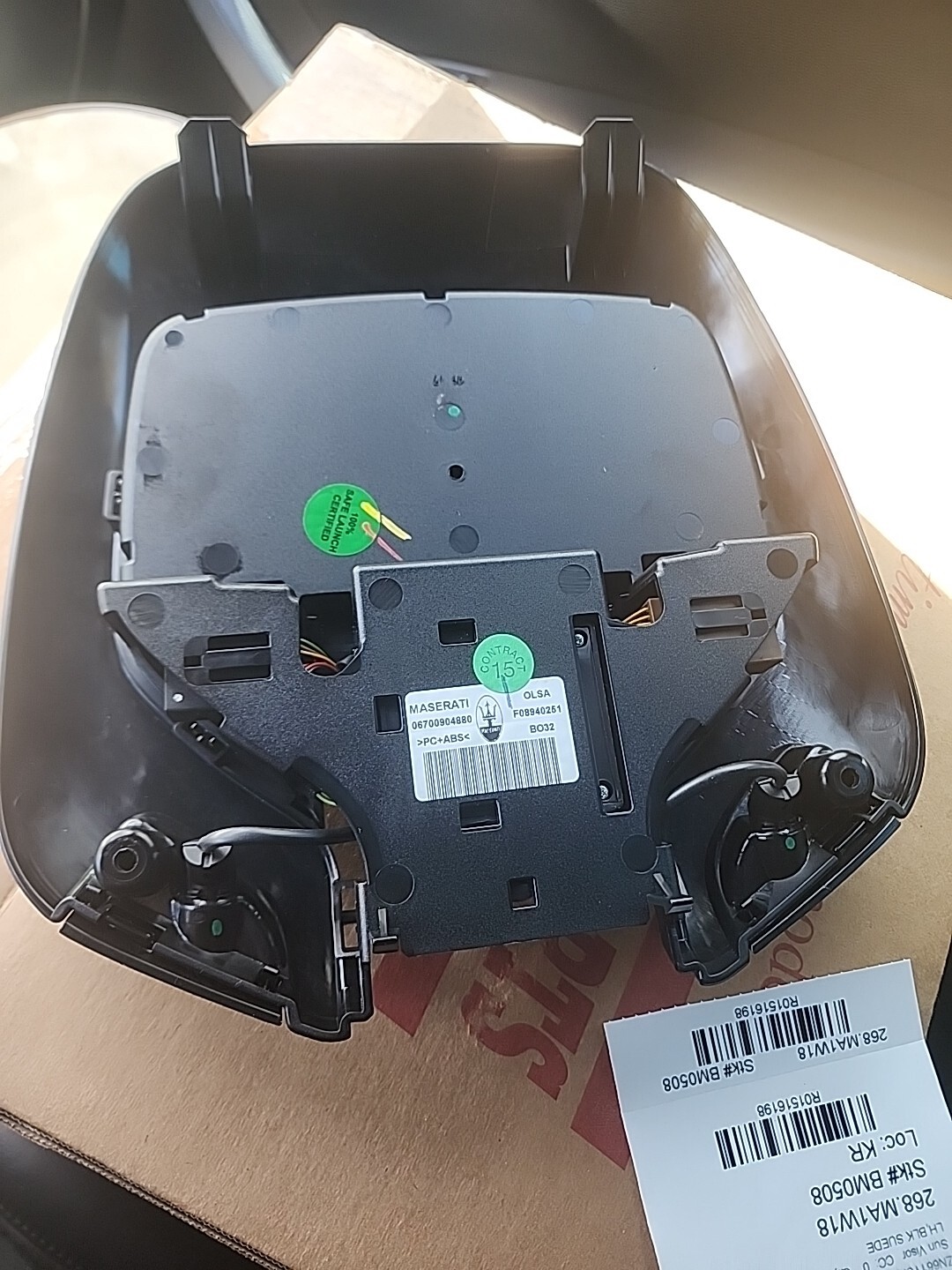2017-2022 MASERATI LEVANTE OVERHEAD CONSOLE DOME LIGHT SWITCH BLACK 670090488