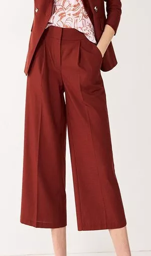 Pleated store crop pants