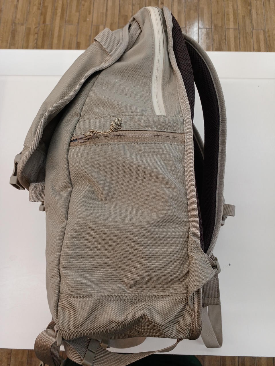 Clunkers Backpack Model Beige PORTER - image 10