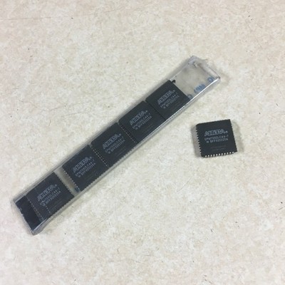 Lot of 6 - EPM7032LC44-7 - ALTERA - Programmable Logic Device