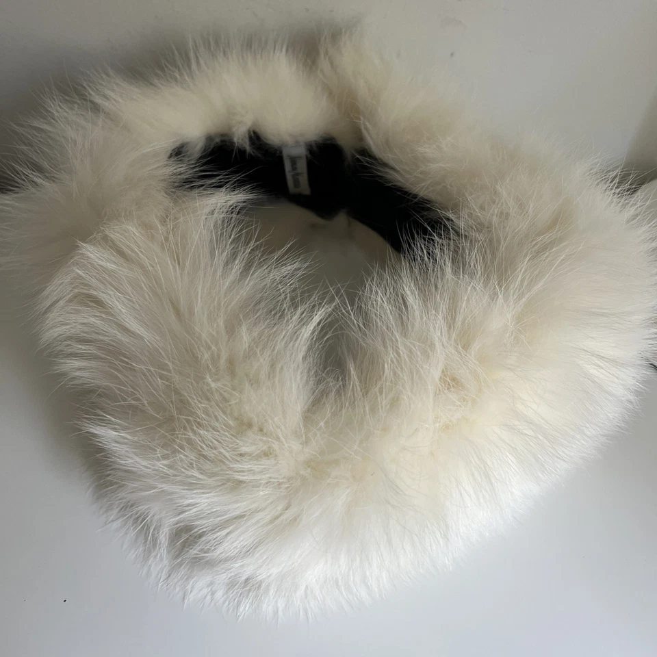 De colección Neiman Marcus Diadema de Piel Cuello Envolvente Sombrero Blanco Crema Invierno Cuello Gorra Foto 2 de 4