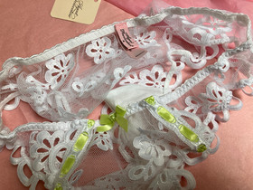 Agent Provocateur Laurelie L briefs white daisy lace NEW lime ribbon sheer panty