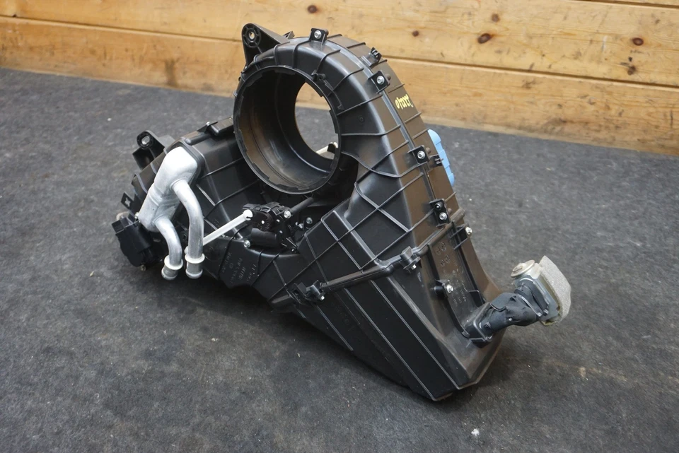 Conjunto de elemento central calefactor de aire acondicionado trasero OEM 7L0819032A Volkswagen Touareg 2004-17 Foto 2 de 4