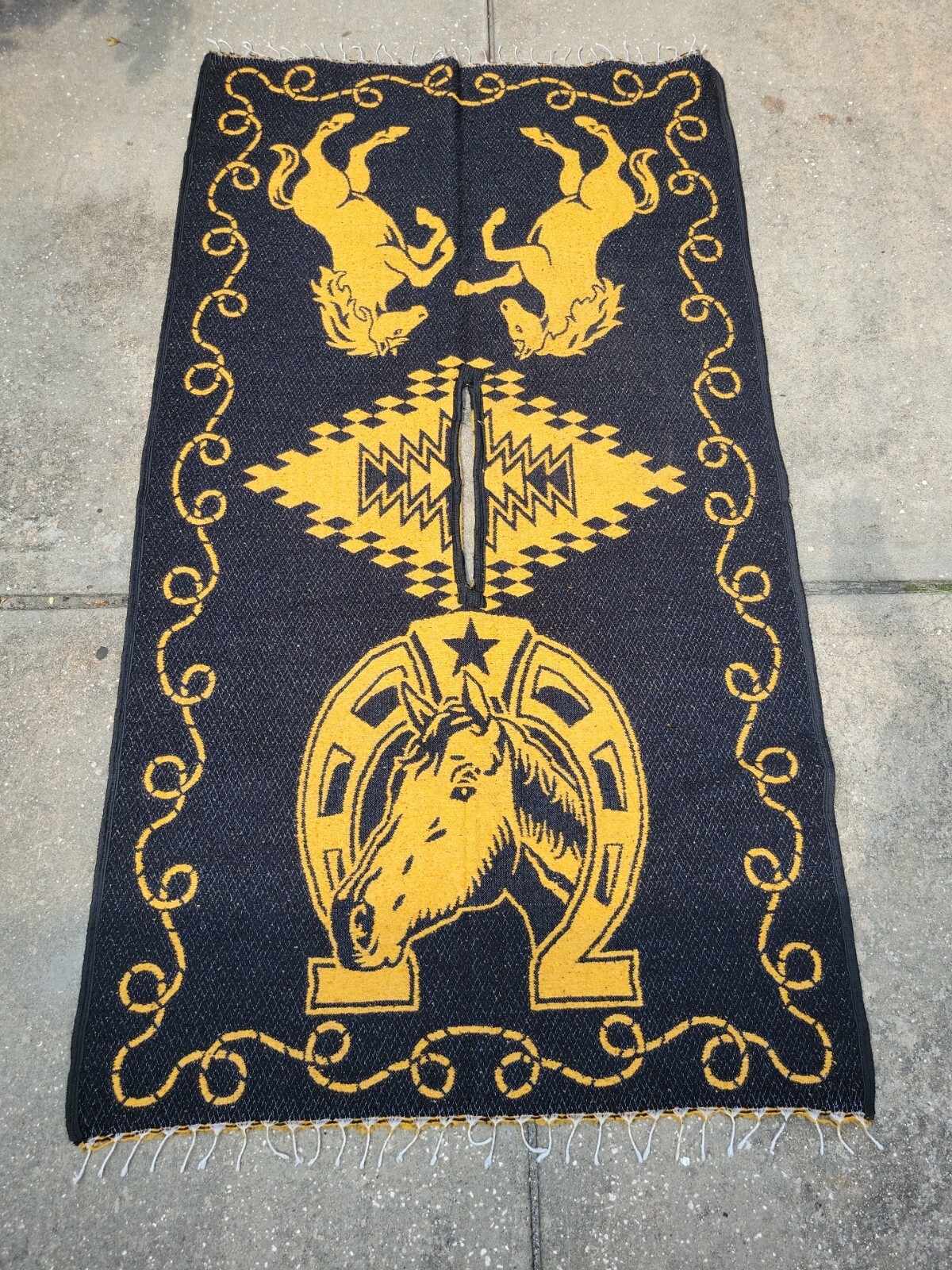 VTG LARGE HEAVY BLANKET MEXICAN HAND MADE PONCHO WEST… Gem