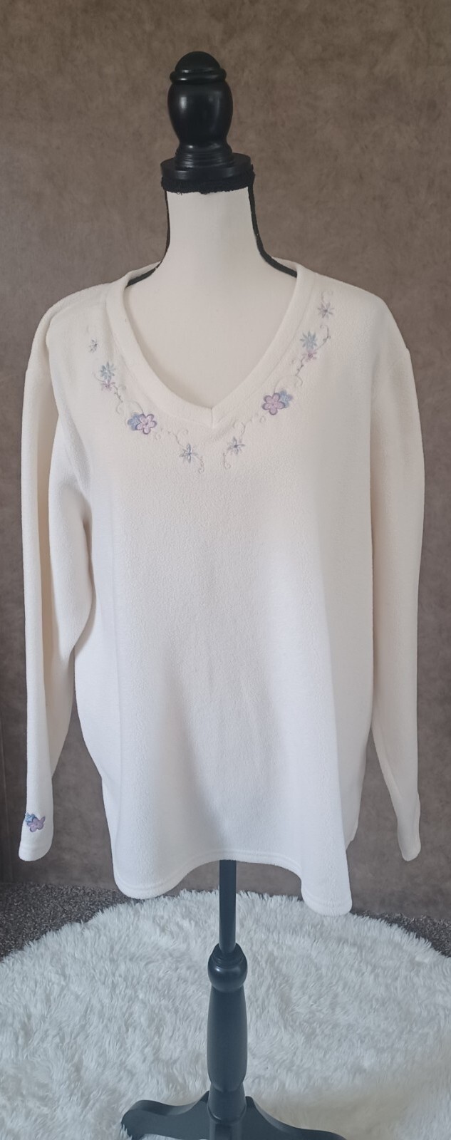 Women's Soft Basic Edition Cream Sweater With Siz… - image 2