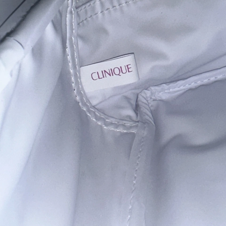 Розовая дорожная сумка Clinique с белой молнией ручкой для переноски отличный наполнитель для чулок - Изображение 4 из 4