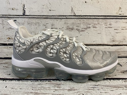 nike vapormax plus 24