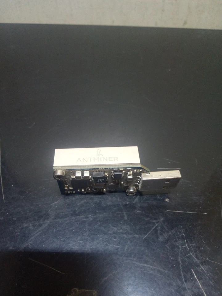 Bitmain Antminer U2 V1.2 SHA-256 Bitcoin Miner *VERY RARE* Cryptocurrency Miner - Image 2 of 4