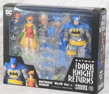 Medicom Toy MAFEX No.139 Batman Blue Version & Robin The Dark Knight Returns NEW