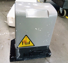 Bl&uuml;tezeit Automatic Gate Opener 5300lb 1.6HP w/ IR Sensor & Steel Racks-Used