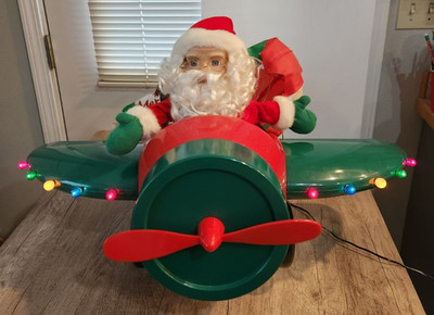 Santa's Best Animated Christmas Santa in Plane***Working and All Lights Light Up
