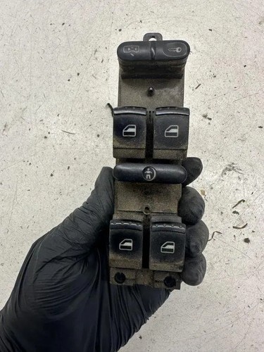 VW PASSAT B7 ALLTRACK 365 Fensterheber Schalter Vorne links 1J4959857 30583473