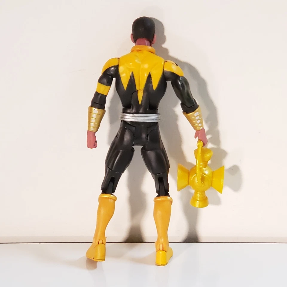 Figura Posable Mattel DC Universe Classics Sinestro Yellow Lantern 2010 6" Foto 2 de 4