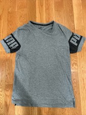 PUMA Men  s Short Sleeve T-Shirt Size Medium Gray Logo Athletic Casual Crew Neck