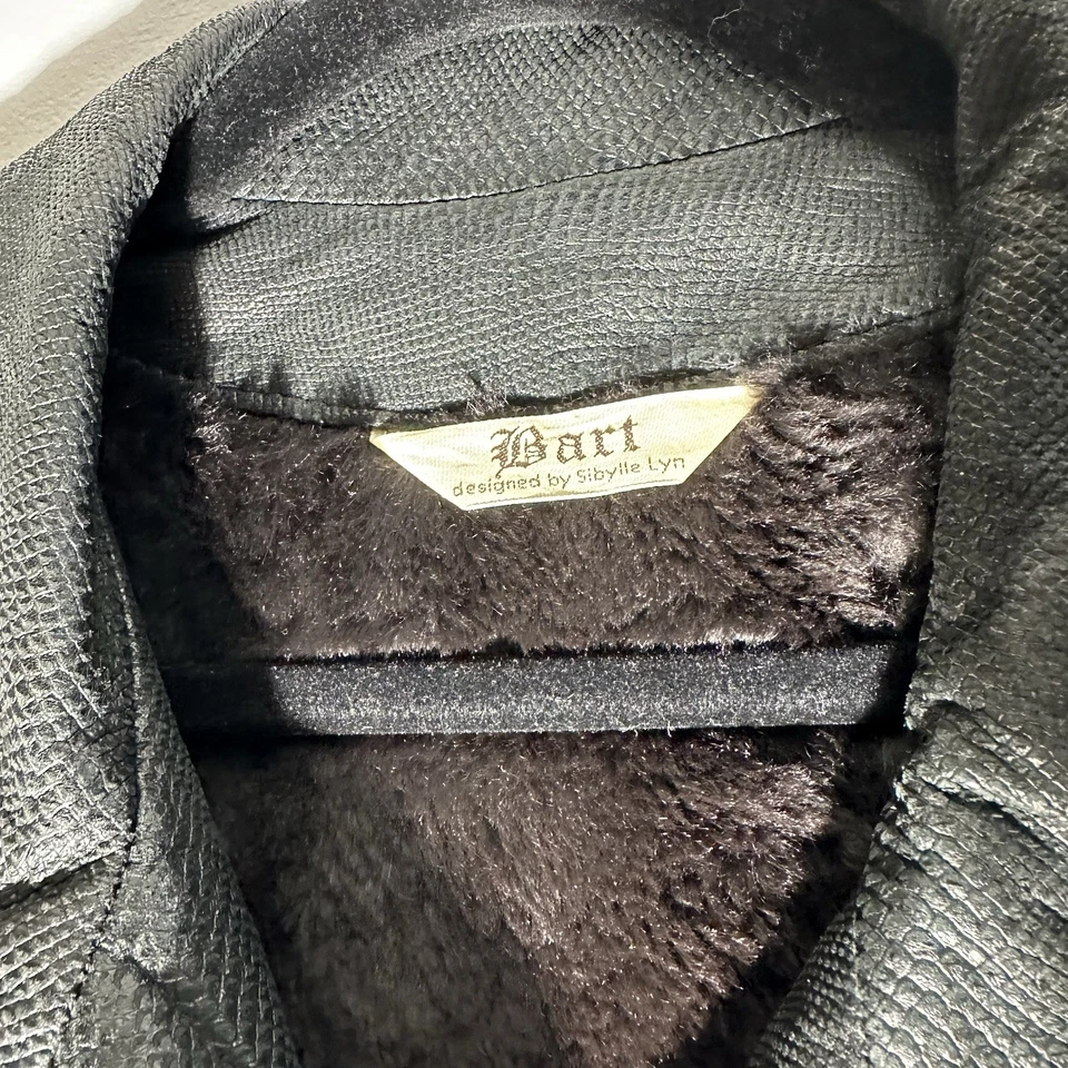 Abrigo de cuero de piel de serpiente Dart by Sibylle Lyn con forro de piel sintética talla 28x46 Foto 2 de 4