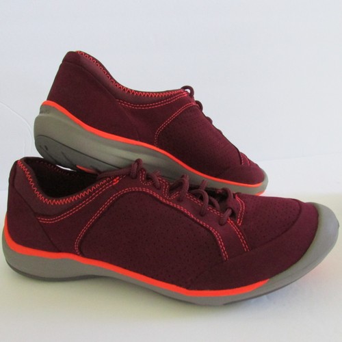 Clarks Privo Asney Pflaume Pflaume Nubukleder Gr. 9,5 Schnürschuhe Komfort Turnschuhe Neu mit Etikett