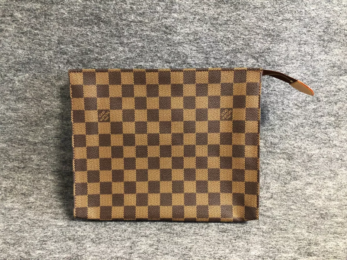 louis vuitton toiletry 26