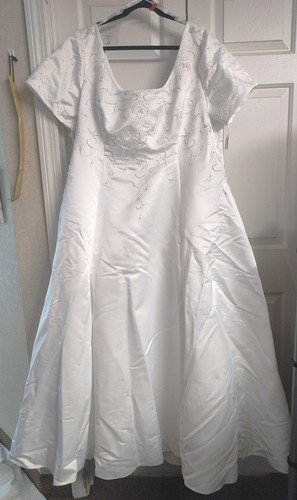 Alfred Angelo Vintage (2002) - Wedding Dress PLUS SIZE 22 - Worn Once & Restored - Picture 3 of 24
