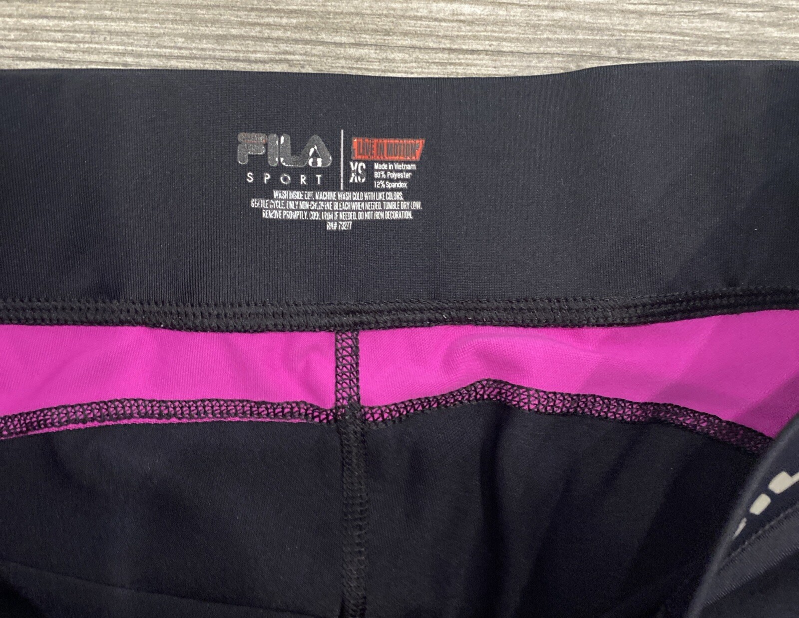 Fila Sport XS Capris pantaloni da allenamento rosa a righe accento