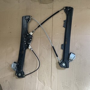 BMW 5er Touring E61 Bj.2010 elekr. Fensterheber vorne rechts 7184742 ohne Motor