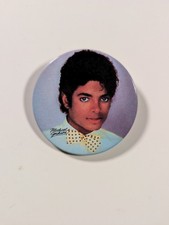 Michael Jackson Pin Lot ? Thriller & HIStory Era Collectible Buttons & Holograph