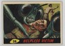 1962 Topps Bubbles Mars Attacks! Helpless Victim #28 g3e