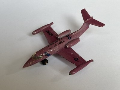 Matchbox Sky Busters Flugzeug Learjet SB-1 USAF Colour Changer Macau 1989