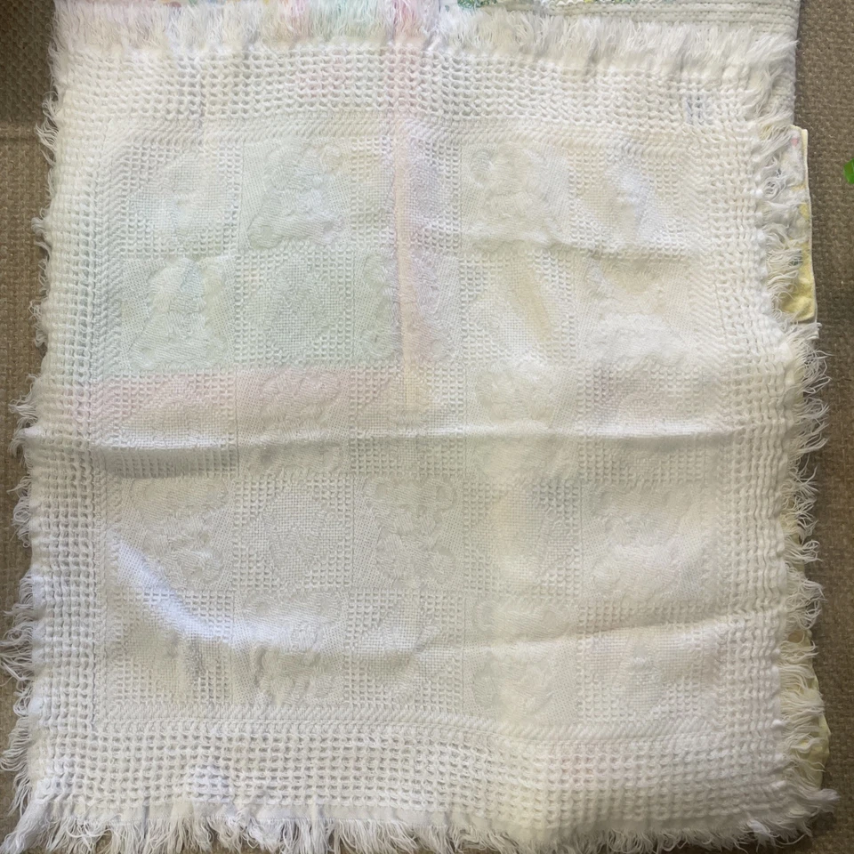 Lote De Colección Manta Cuna Bebé Acolchada Franela Años 80’s Animales Satinado Surtido Acrílico 7 Foto 4 de 4