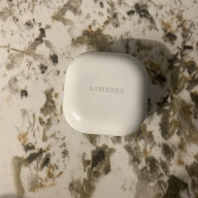 Samsung Buds Ladecase FE SM-R400N Weiß/graphite Gebraucht Top Zustand Original - Bild 1 von 4