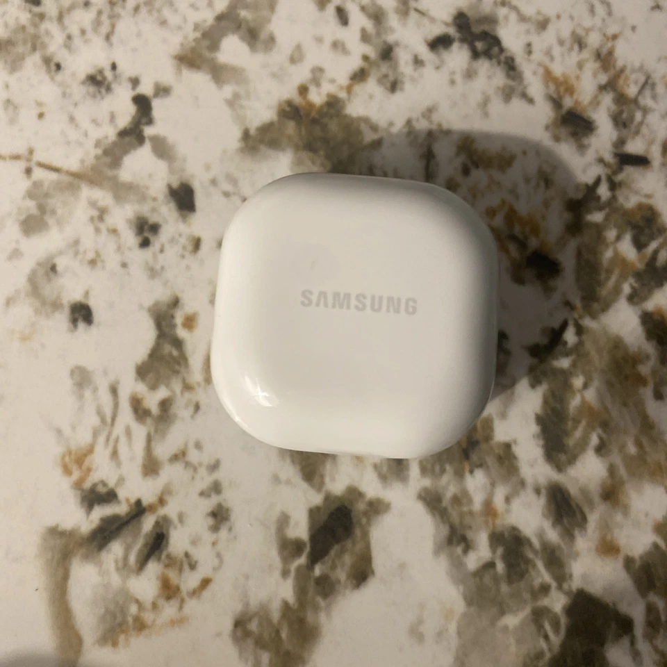 Samsung Buds Ladecase FE SM-R400N Weiß Gebraucht Top Zustand Original - Bild 1 von 4