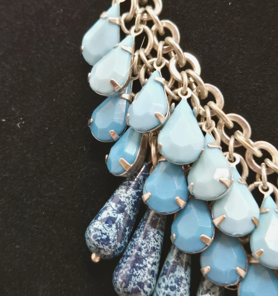 Drop Stone Bib Statement Necklace Blue/Silvertone Unsigned Preowned Excellent - Image 4 of 4