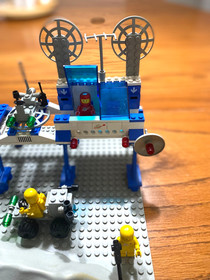 LEGO Space Classic Vintage Space Supply Station 6930 - 100% Complete